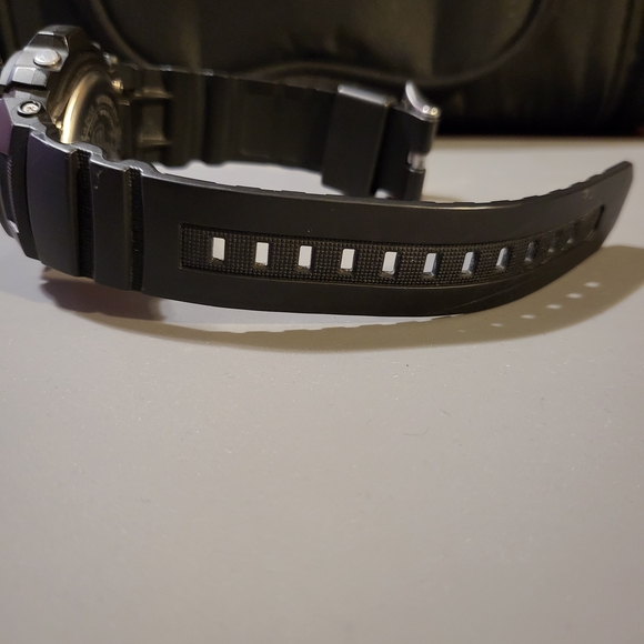 G-SHOCK WATCH ⌚️ AWG-M100F MULTI BAND 6 / TOUGH SOLAR - BLACK/GREEN - Picture 5 of 8